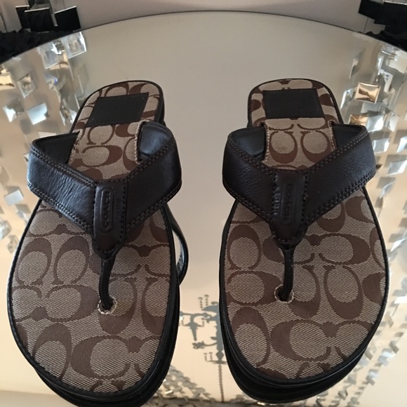 coach flip flops mens